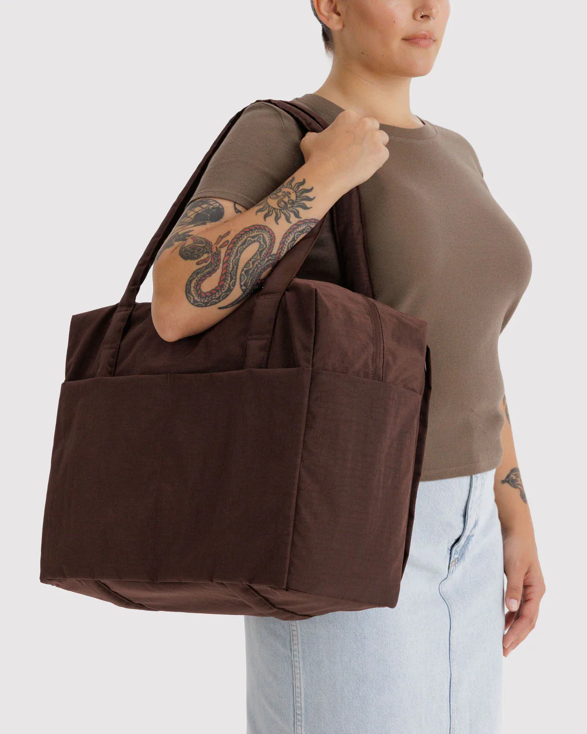 Baggu - Carry On Cloud Bag - Coffee - Image 3