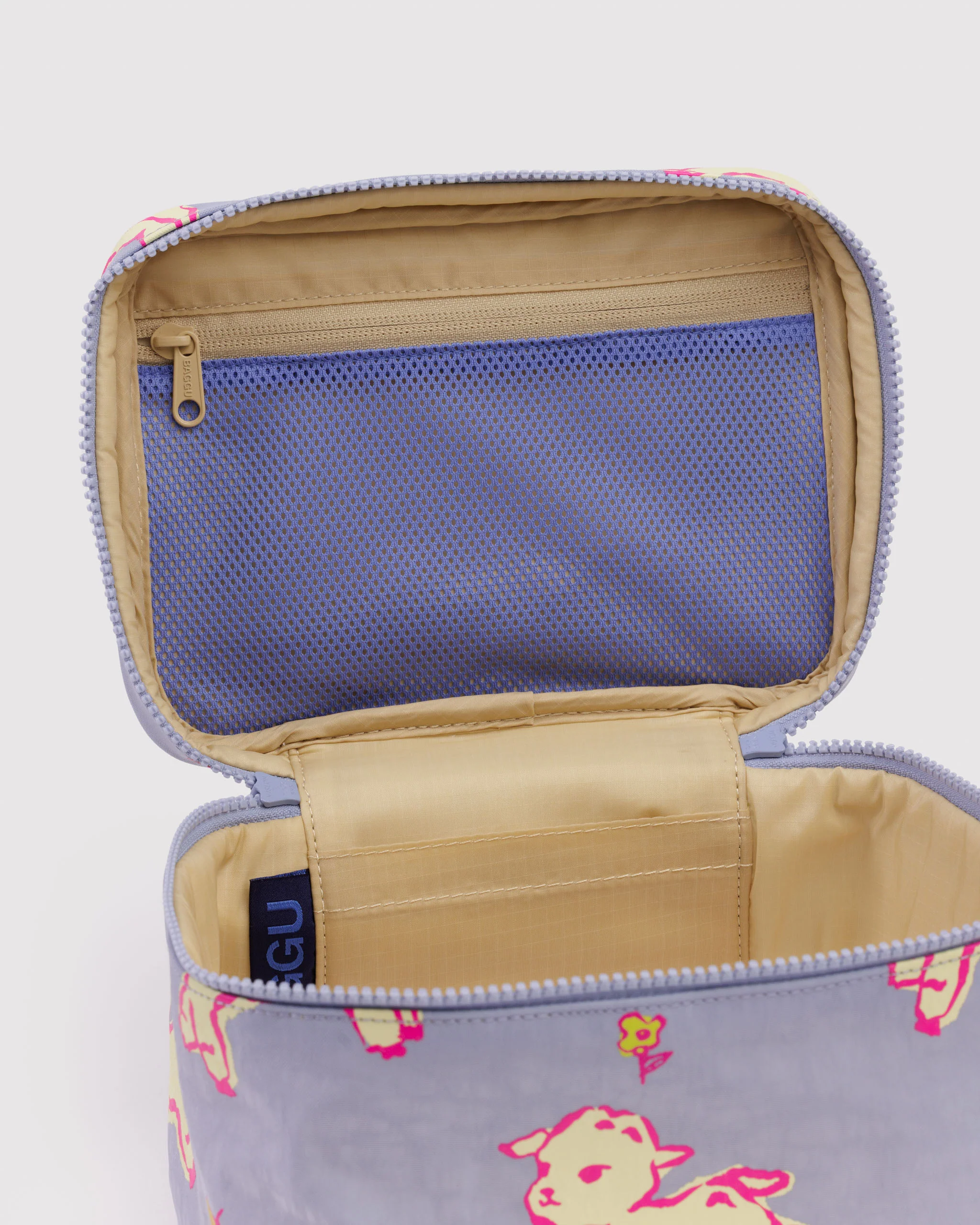 Baggu - Large Cosmetic Case - Lambs - Image 3