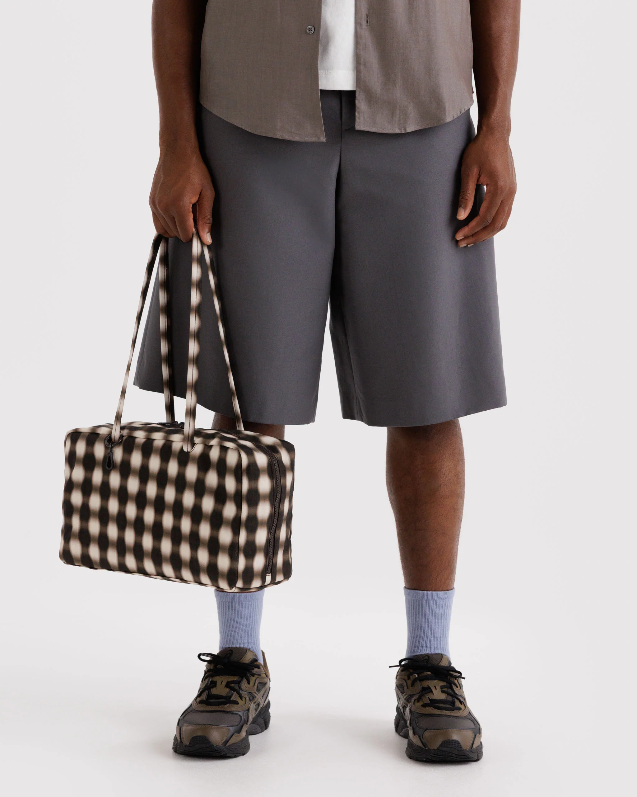 Baggu - Medium Nylon Bowler Bag - Blurred Gingham Brown - Image 2