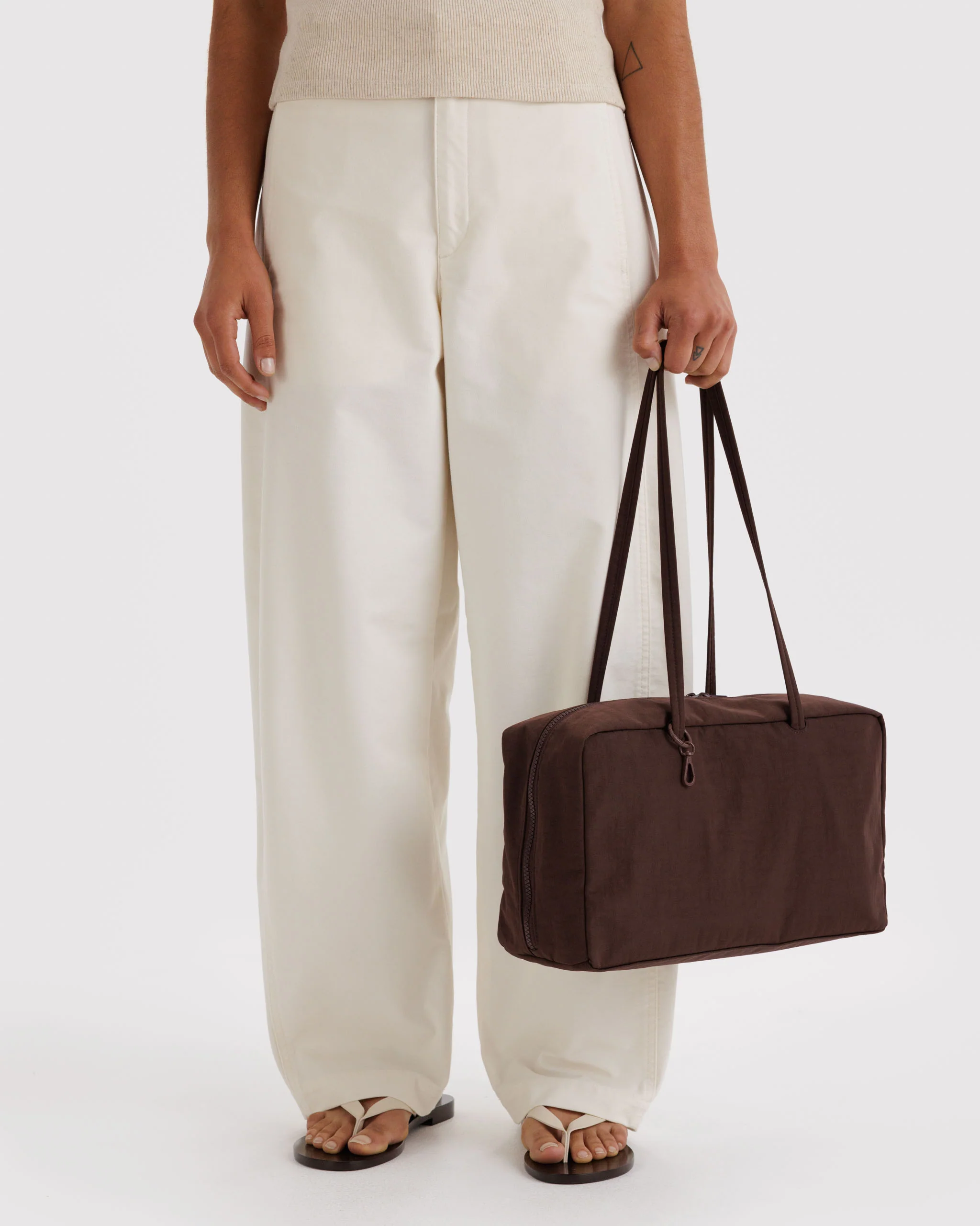 Baggu - Medium Nylon Bowler Bag - Coffee - Image 3