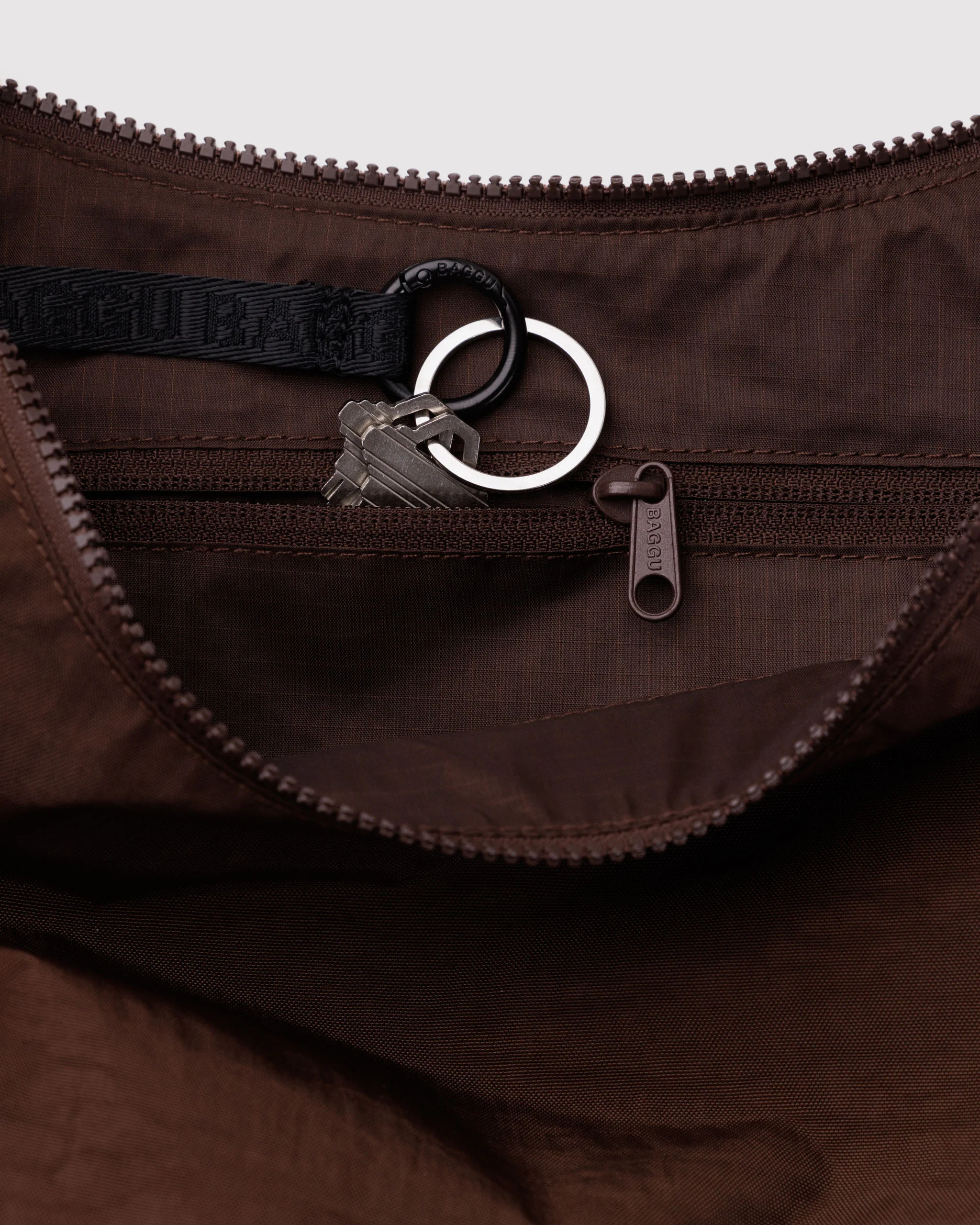 Baggu - Medium Nylon Crescent Bag - Coffee - Image 3