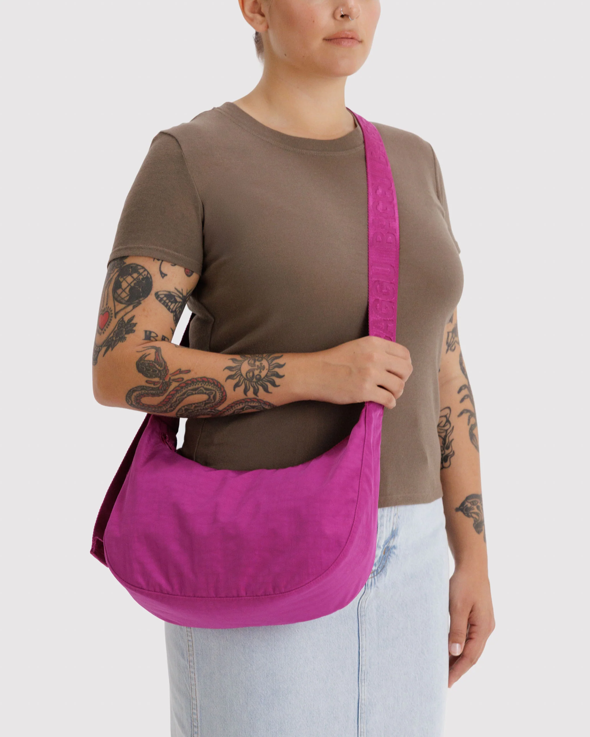 Baggu - Medium Nylon Crescent Bag - Deep Fuchsia - Image 2