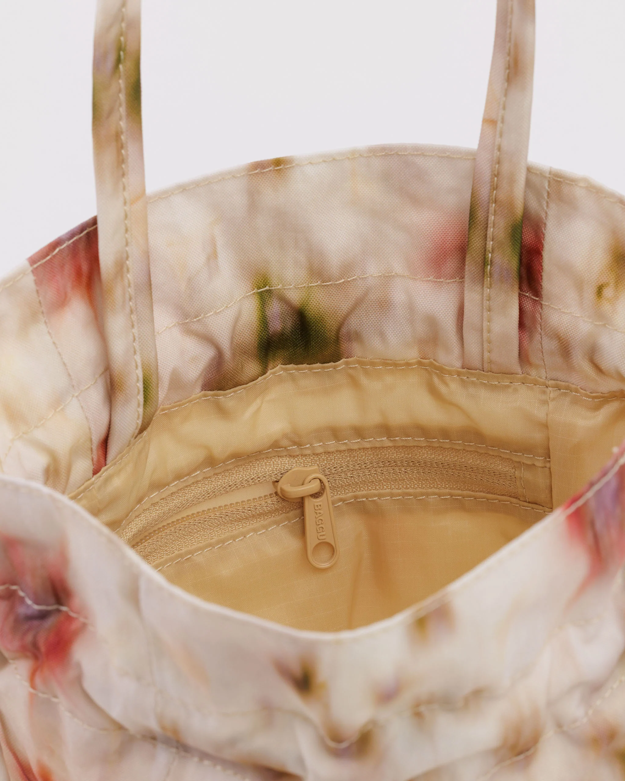 Baggu - Nylon Drawstring Bag - Abstract Floral - Image 4