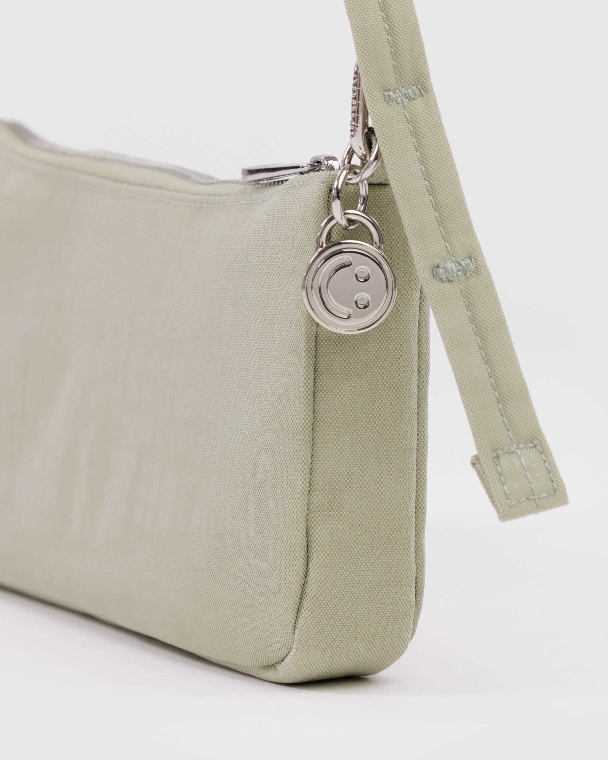Baggu - Nylon Pochette - Celadon - Image 3