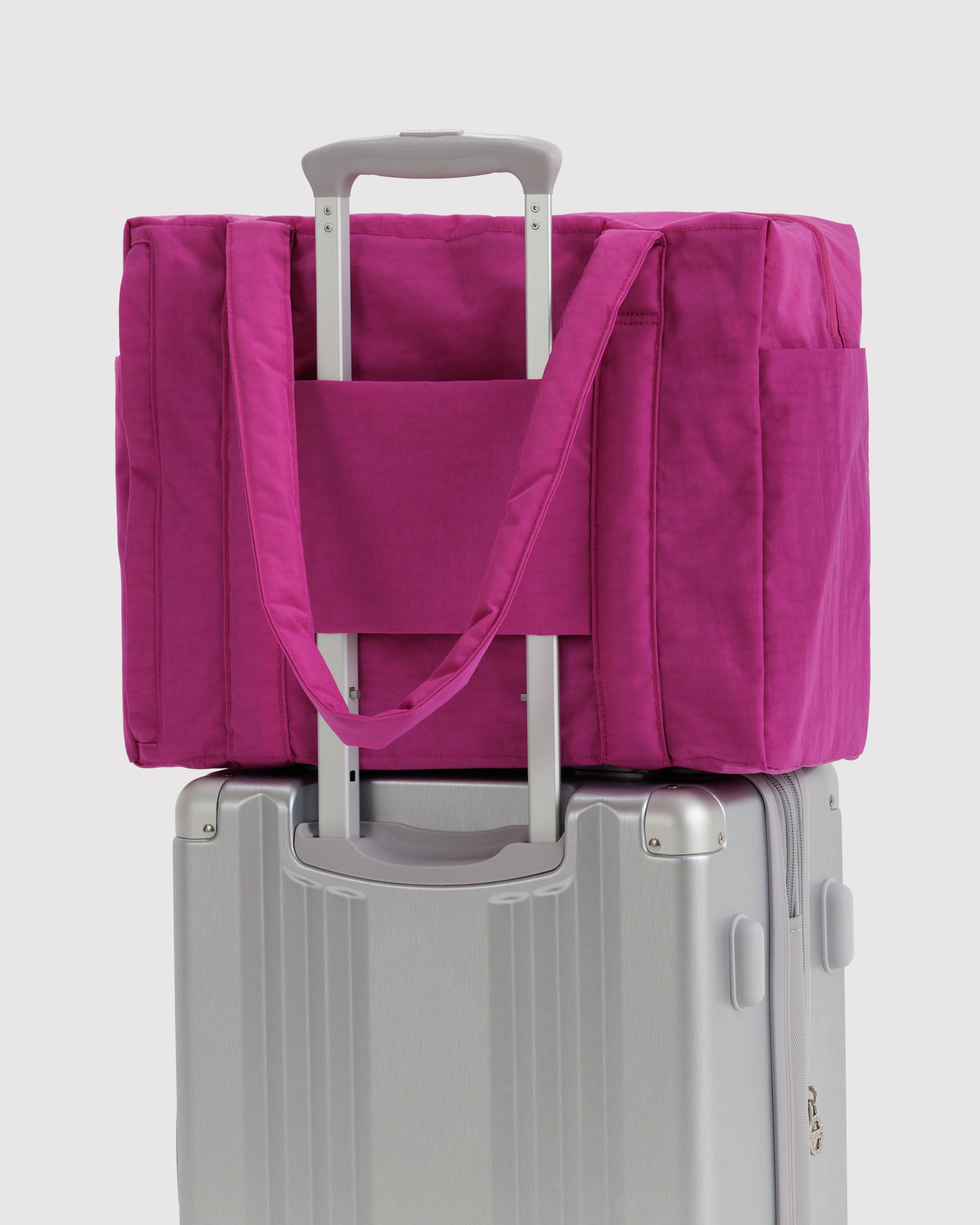 Baggu - Small Cloud Carry On - Deep Fuchsia - Image 2