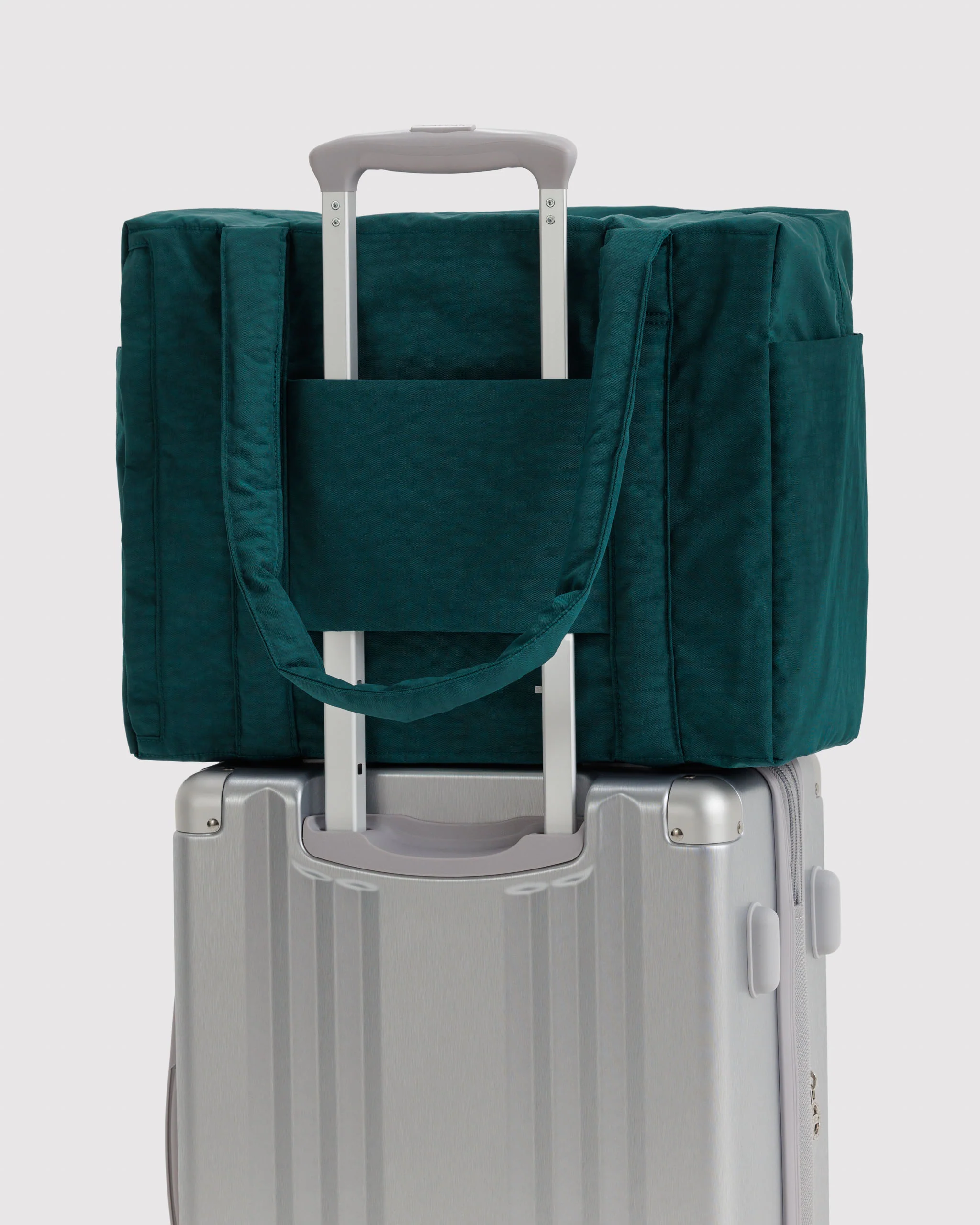 Baggu - Small Cloud Carry On - Deep Sea - Image 3
