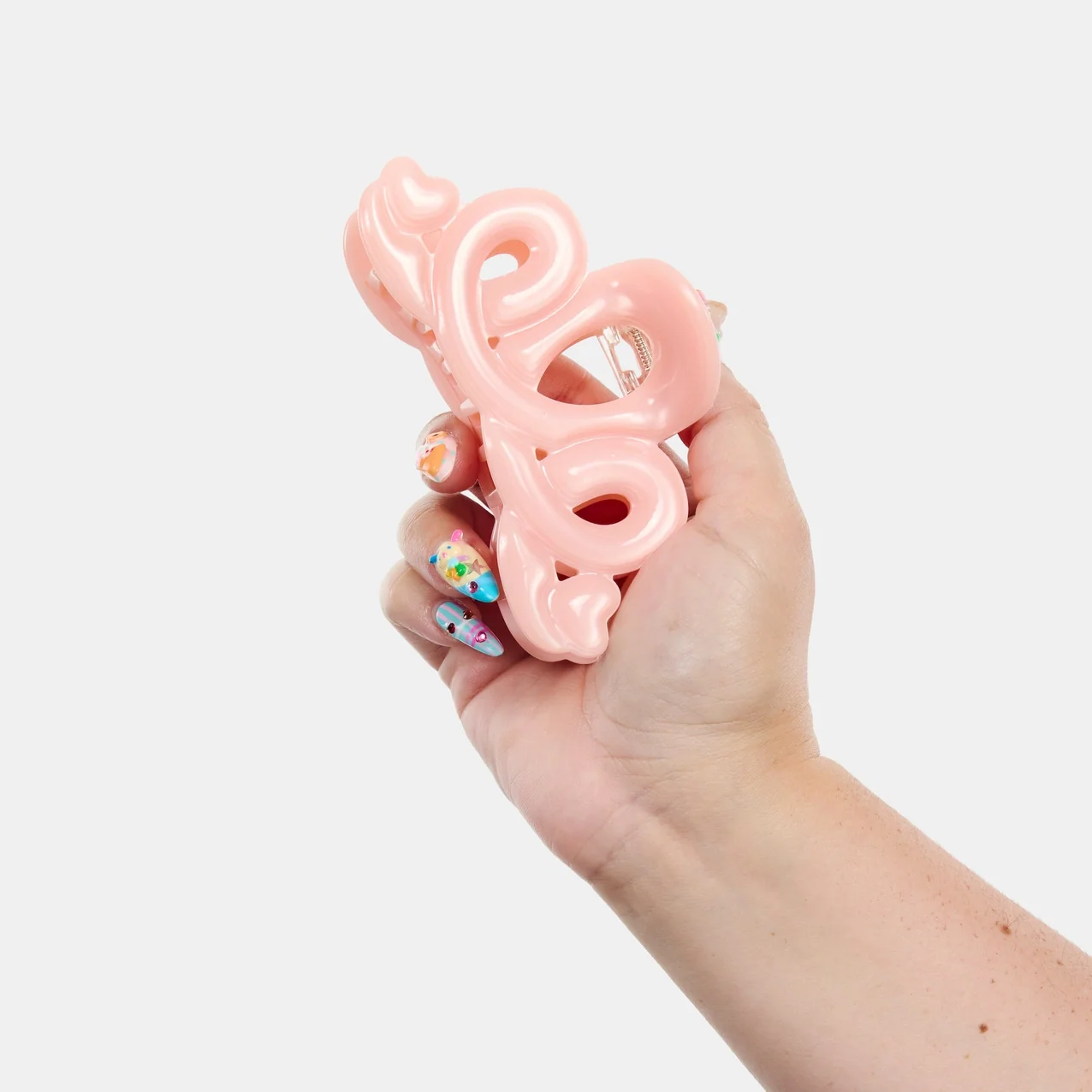 Chunks - Large Heart Loop Claw in Pink - Image 5