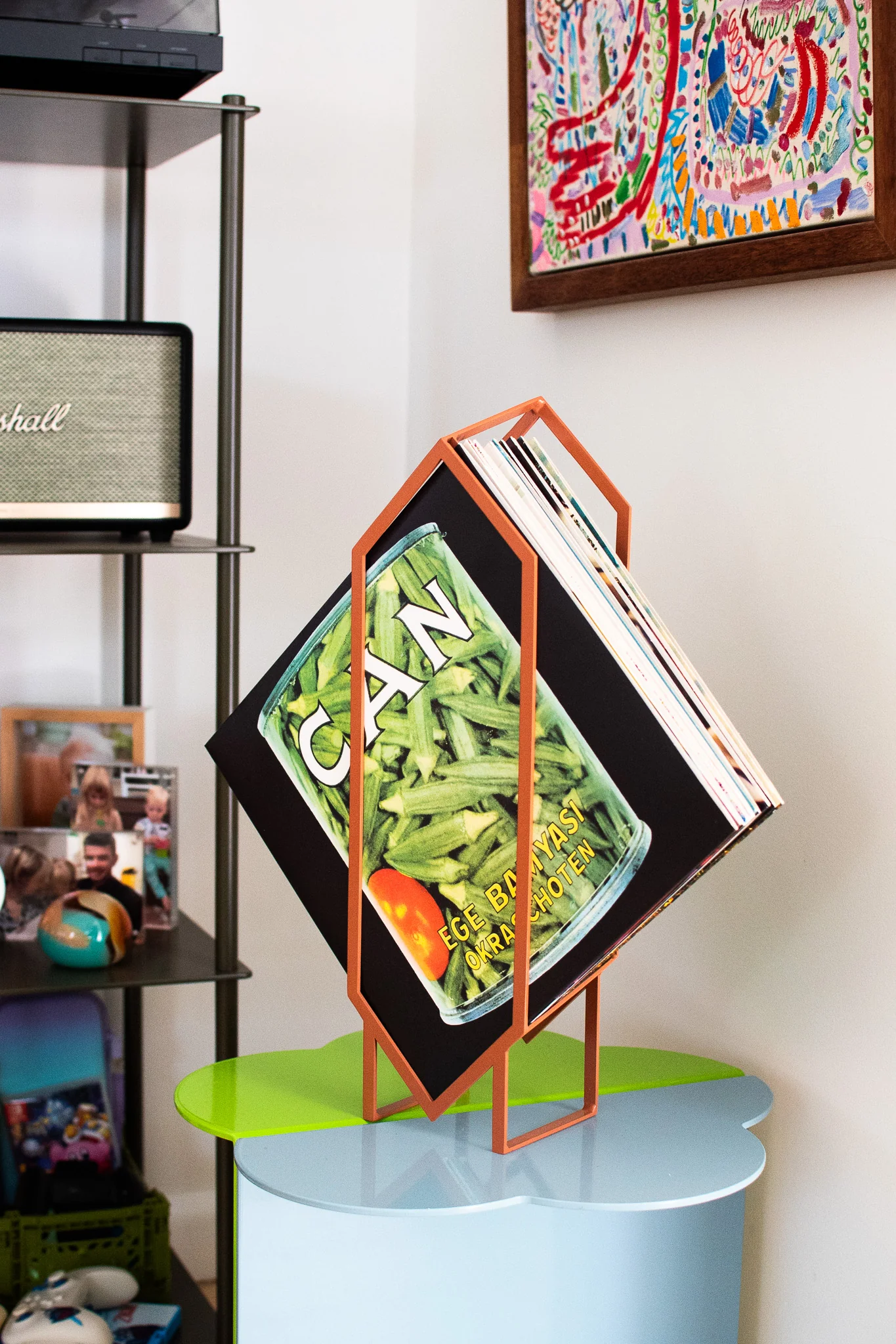 Idle Hands - Jex Vinyl Stand - Claypot - Image 3