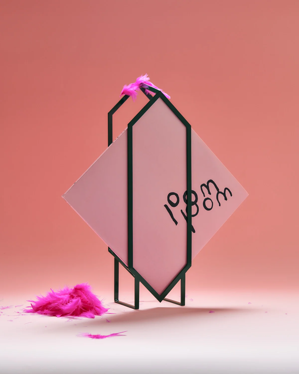 Idle Hands - Jex Vinyl Stand - Green - Image 4