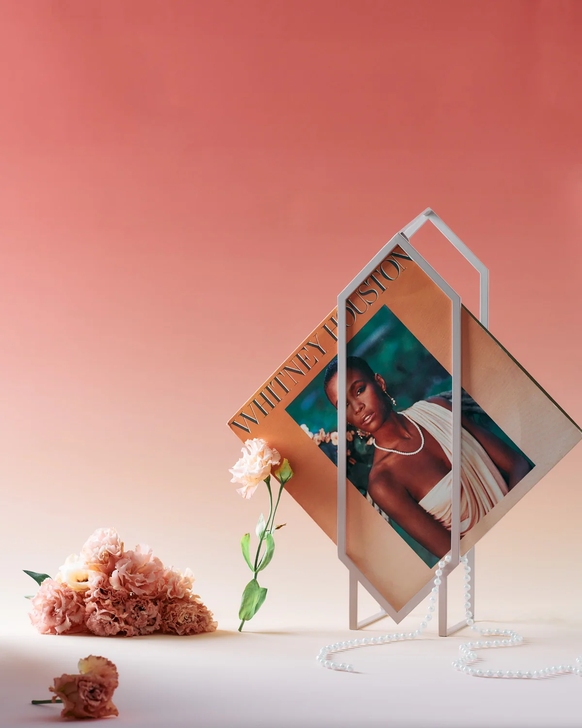 Idle Hands - Jex Vinyl Stand - White - Image 3