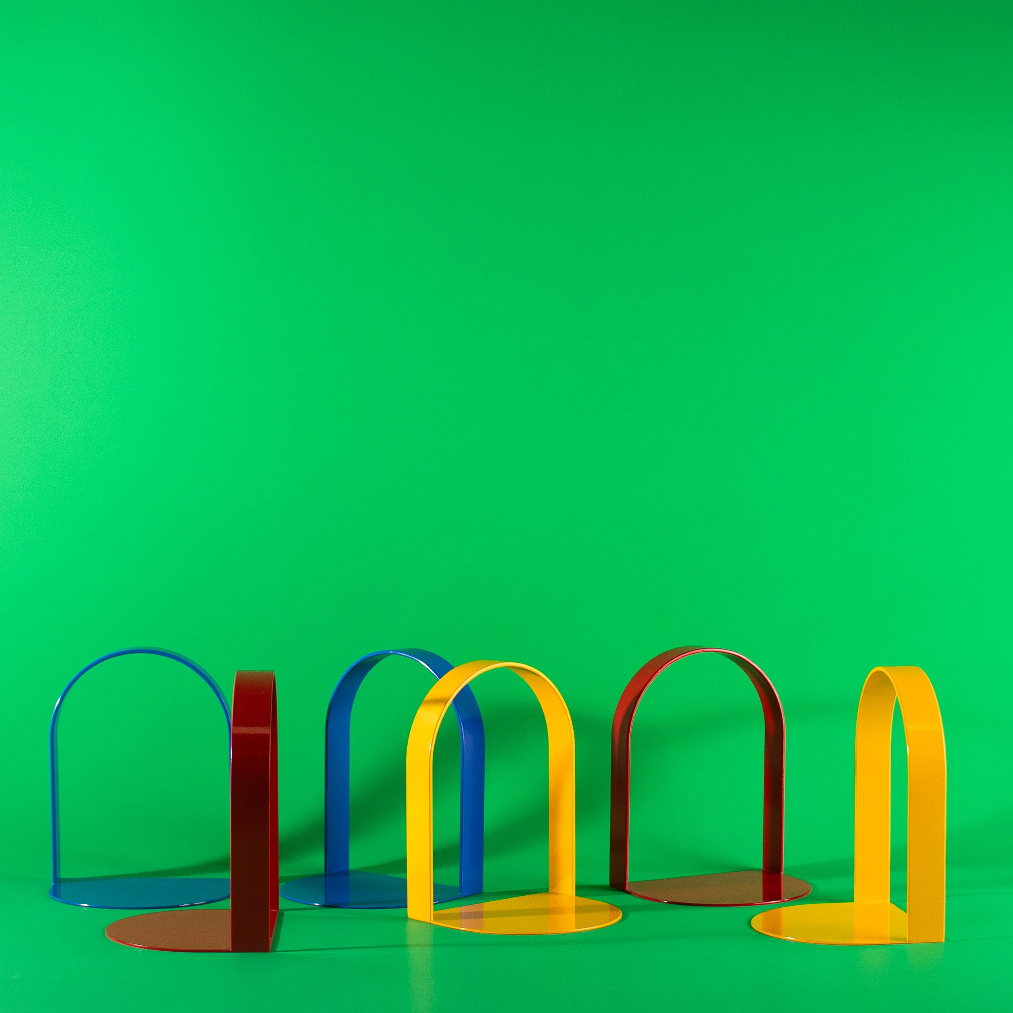 Idle Hands - Passage Bookends - Yellow - Image 2