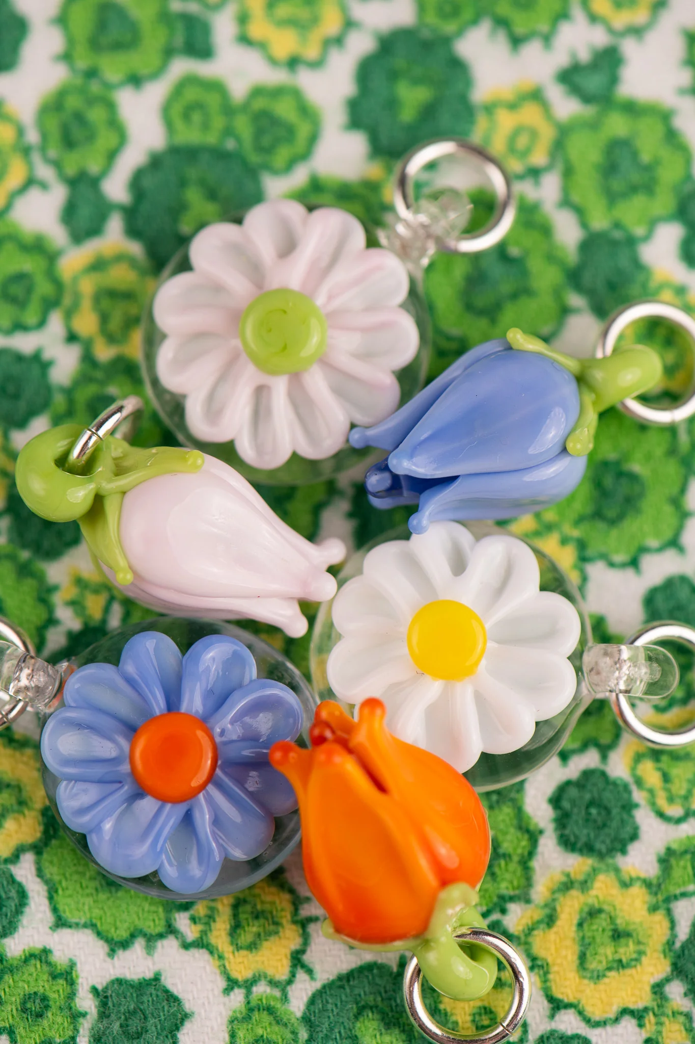 Jean Riley x Pinky's - Daisy Necklace Pink - Image 3