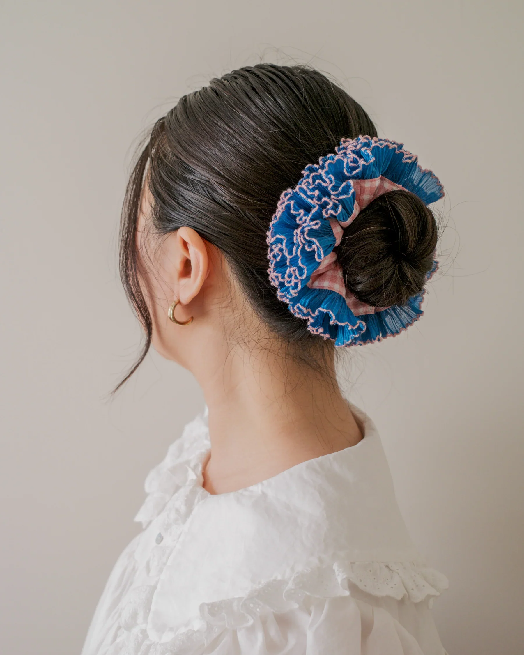 Juniq Scrunchies - Floral Collection - Anemone - Image 2