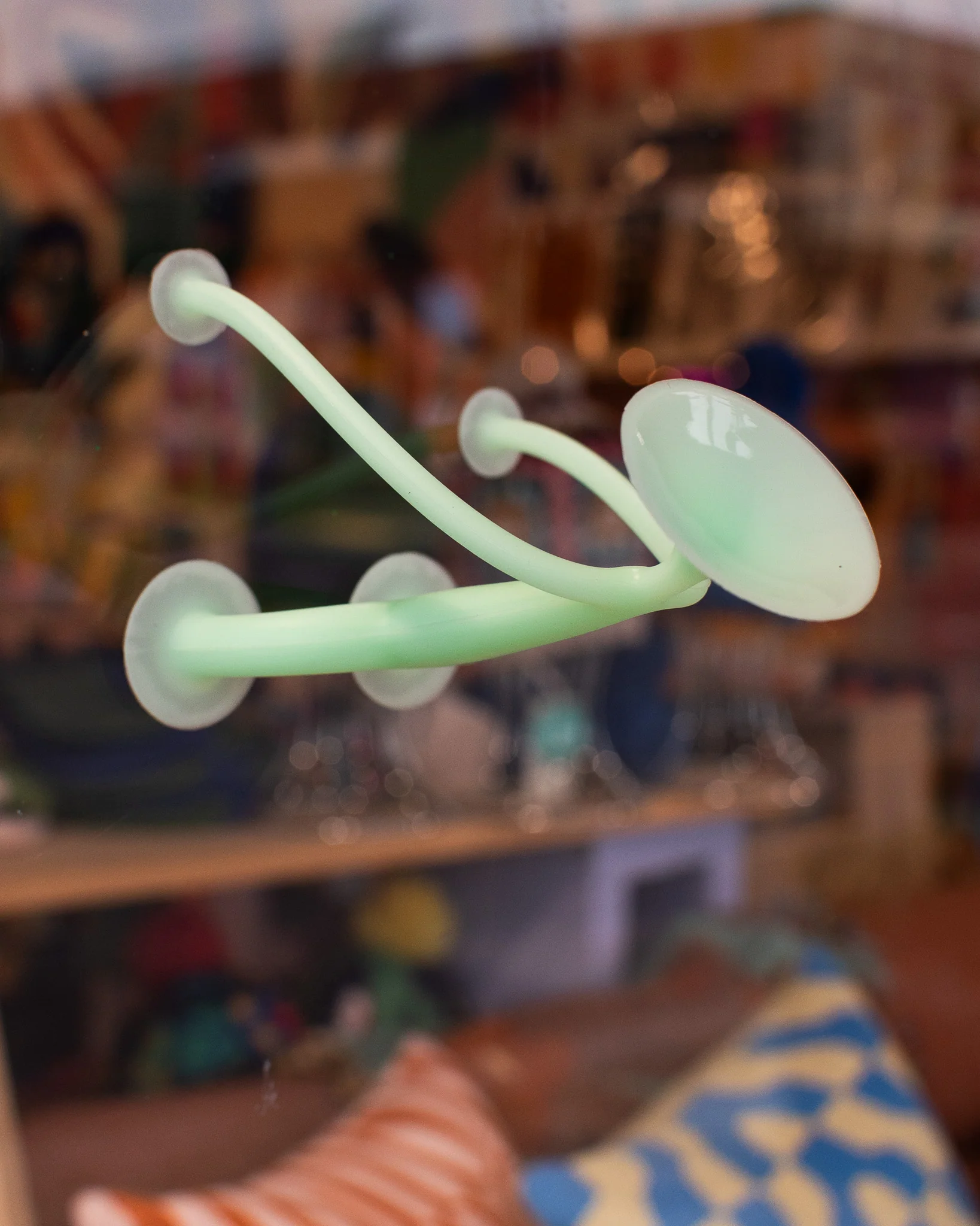 Moluk - Oogi - Glow in the Dark Toy - Image 4