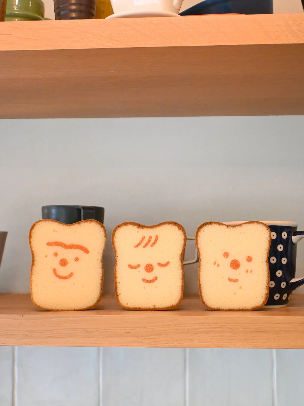 Natali Koromoto - "Poundcake/ Ponqué" Cleaning Sponge - Unibrow - Image 2