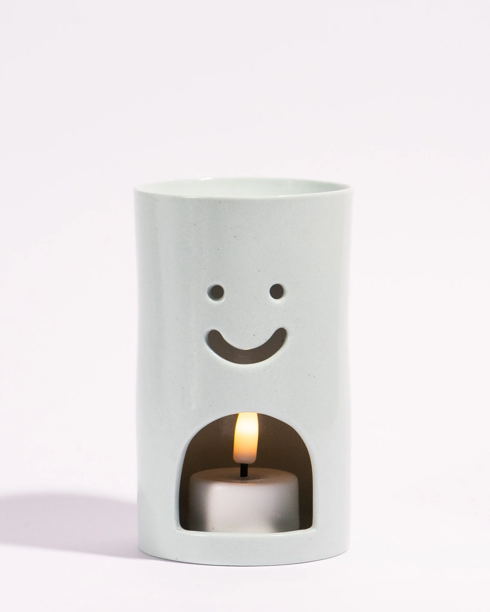 Shuh - Smiley Ceramic Oil Burner - Sky Blue