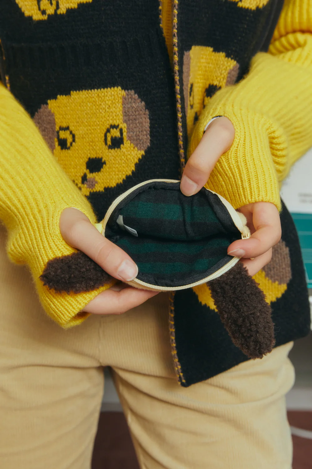 Socks Appeal x MOGU - Yum Yum Yum Pouch Keyring - Image 4