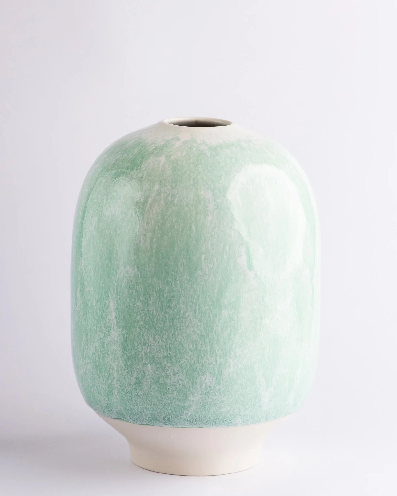 Studio Arhoj - Large Hana Vase - Plum 4