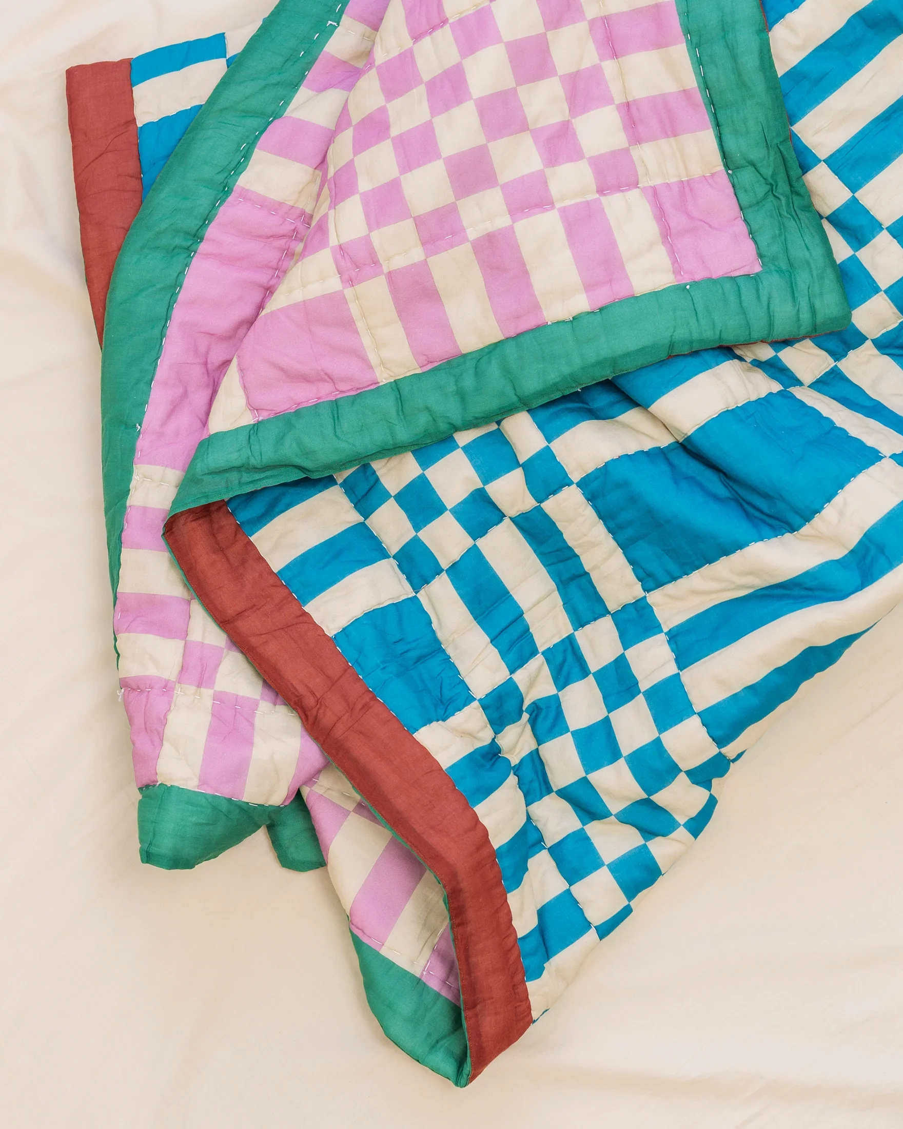 Tarta Gelatina - Reversible Quilt - Domingo - Image 2
