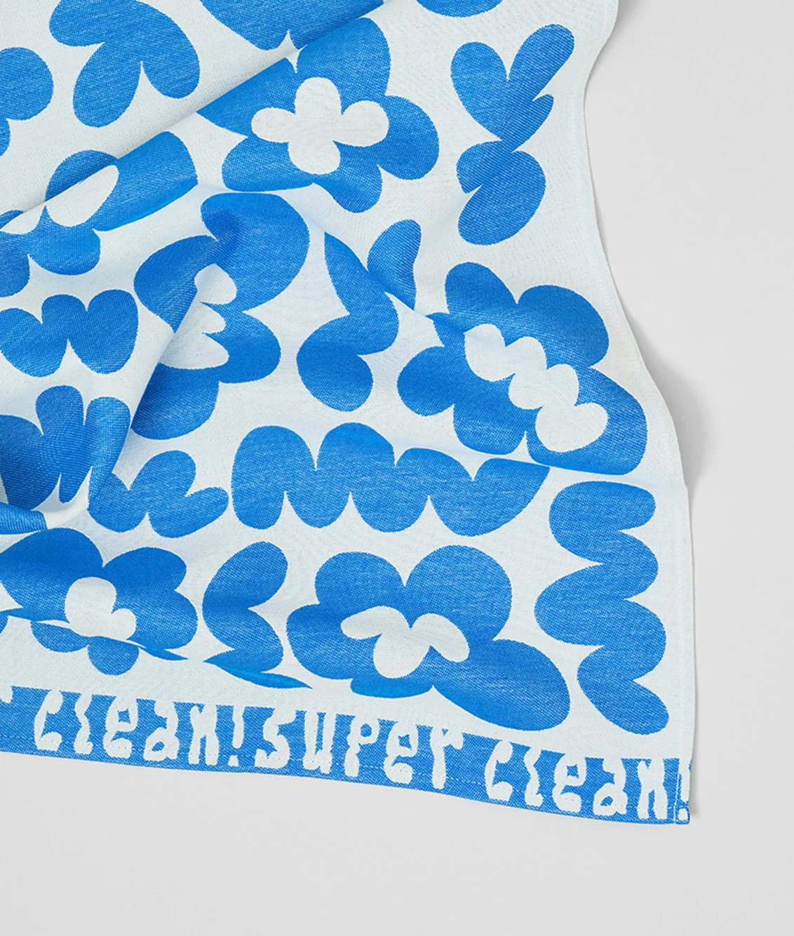 Wrap - Tea Towel - Super Clean Flowers Blue/White - Image 3